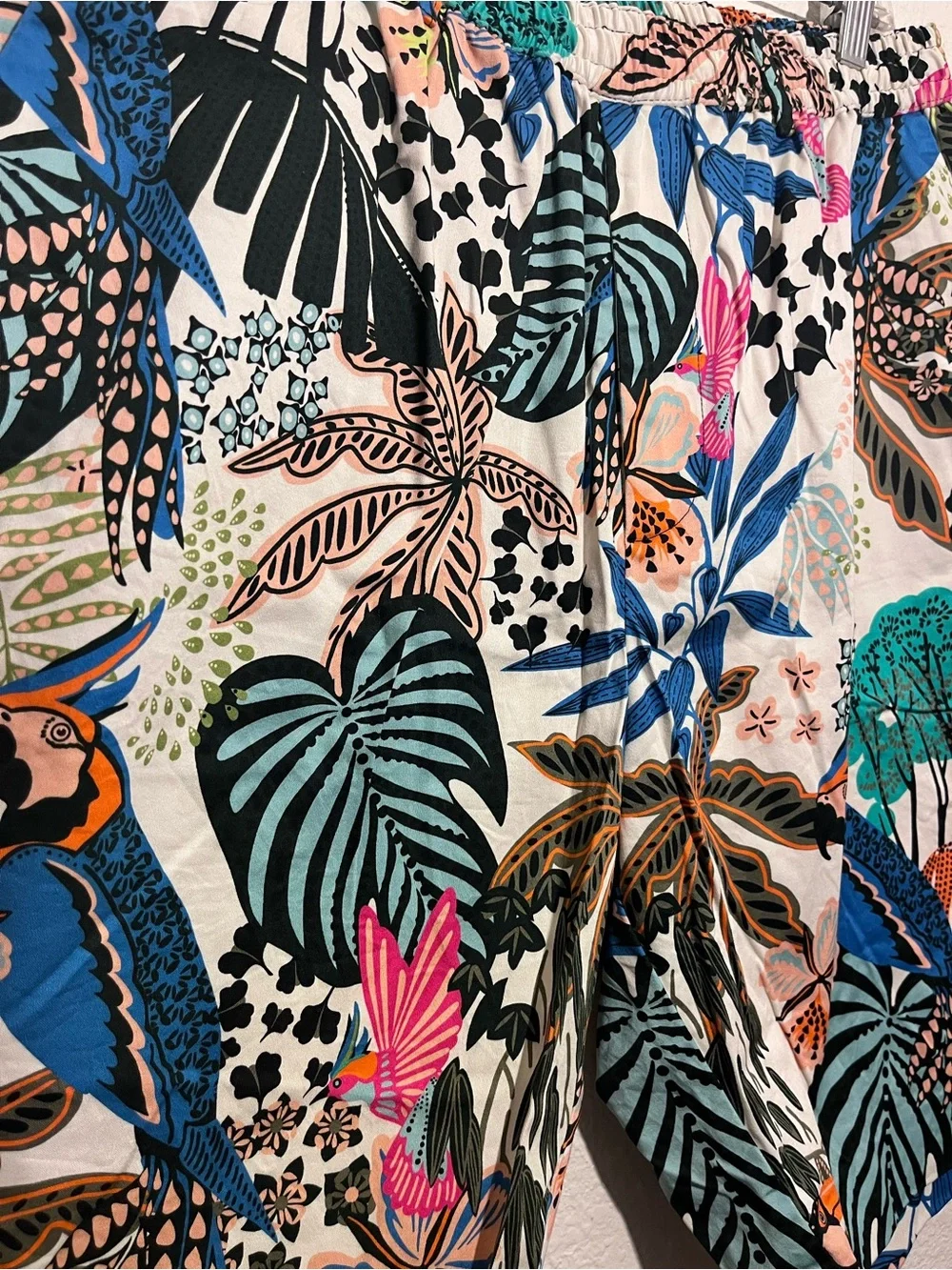 Men's Tropical Print Elastic-Waist Shorts - Multicolor